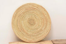Load image into Gallery viewer, Round Sweet Grass Placemat Kebu