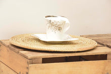 Load image into Gallery viewer, Round Sweet Grass Placemat Kebu