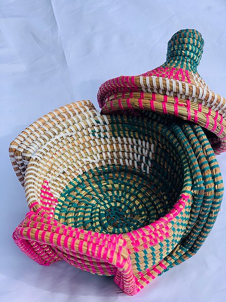 Awa Tuti tiny basket