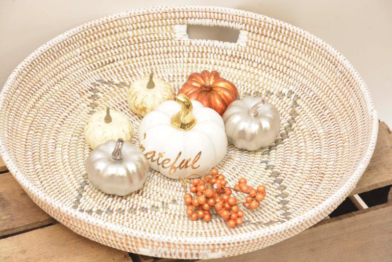 Umy sweetgrass tray with handles
